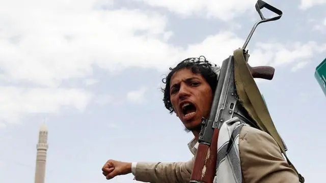 مؤشرات على تنسيق بين الحوثيين وحركة الشباب الصومالية للسيطرة على مضيق باب المندب – في التلغراف