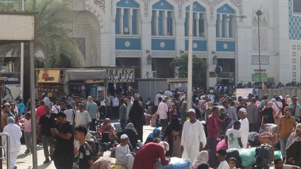 قرار مصري جديد لتنظيم إقامة الأجانب بالبلاد