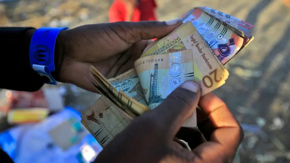 موجة احتيال إلكتروني تجتاح السودان.. 15 ألف شخص خسروا مدخراتهم