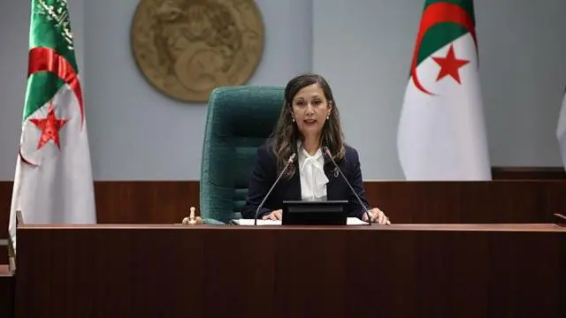 من هي خليدة بوفدش أول امرأة تترأس البرلمان الجزائري؟
